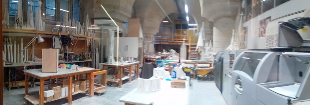 Sagrada Familia's workshop: basically a cool hackerspace!